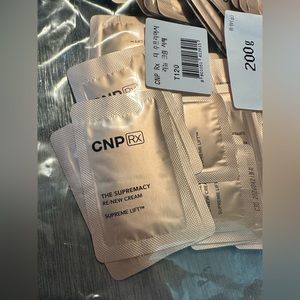 30 Pcs X CNP RX The Supremacy Re-New Cream Supreme Lift Samples
